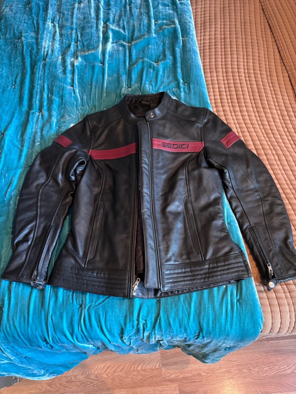 Sedici Women's Black Leather Motorcycle Jacket with Burgundy Accents